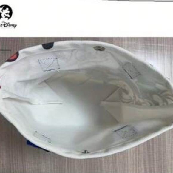 NWT Disney White Tote Bag with Disney Characters - Picture 5 of 6